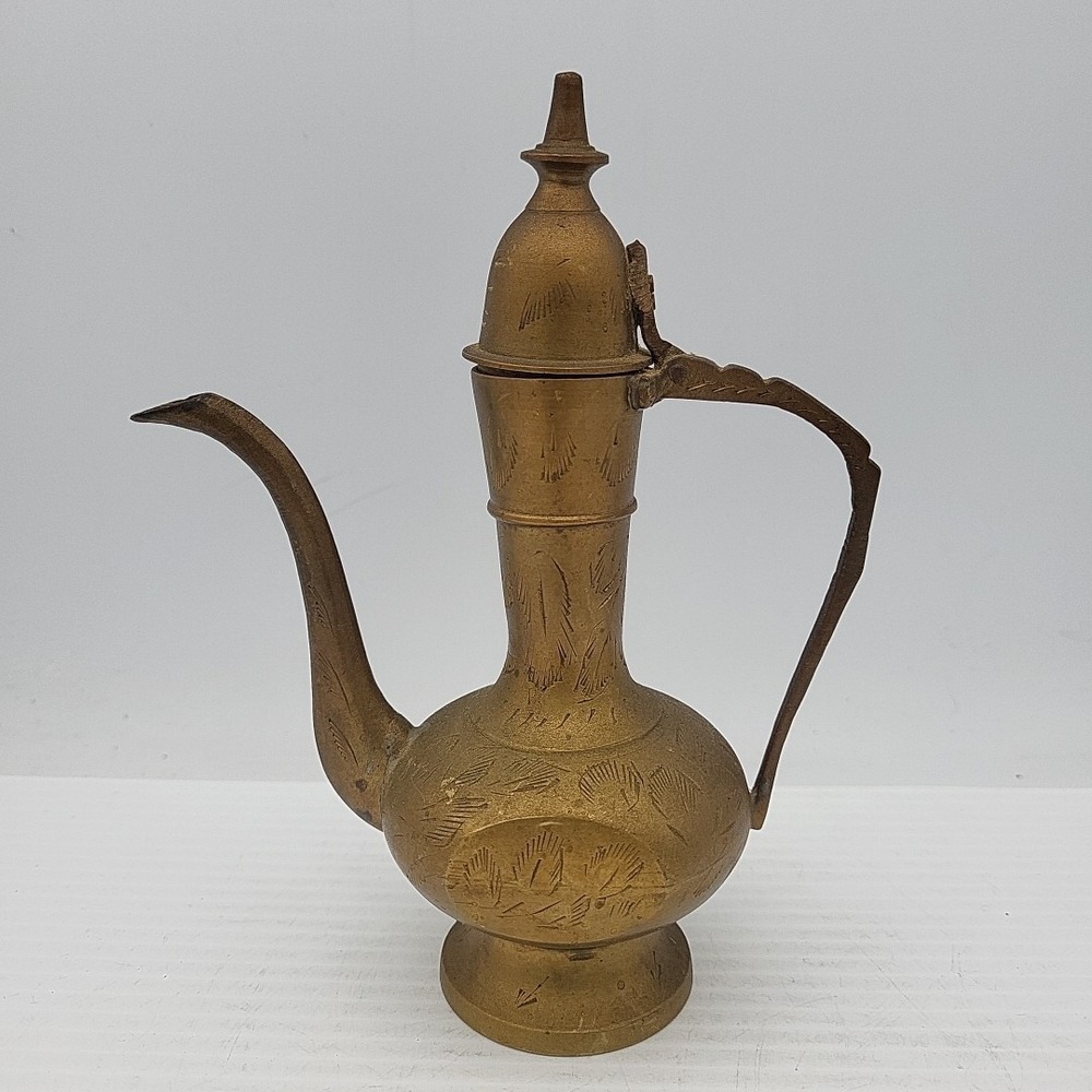 Vintage 5.75" Brass Hand Etched Genie Oil Pitcher‎ W/ Lid Made in India